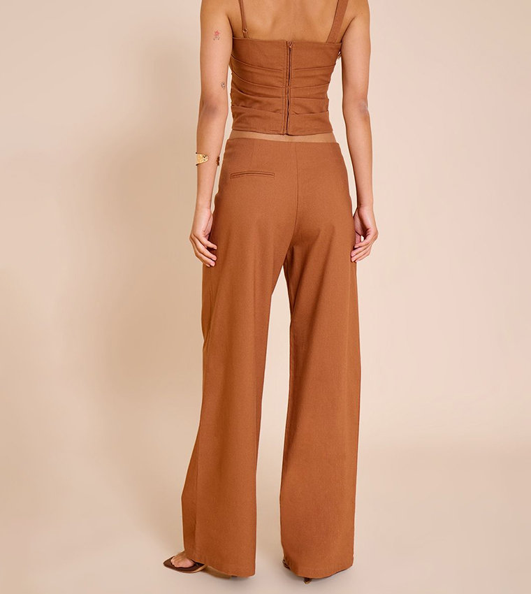 Woven Mid Rise Straight Fit Trousers