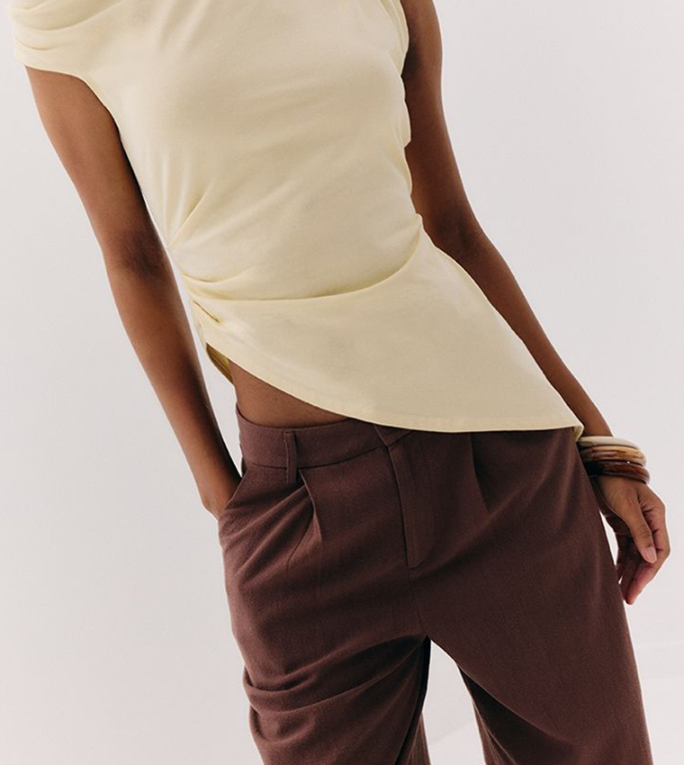 Asymmetric Shoulder Extreme Top