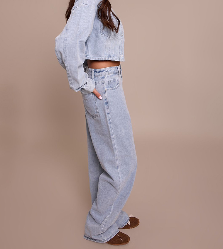 Washed High Rise Straight Fit Jeans