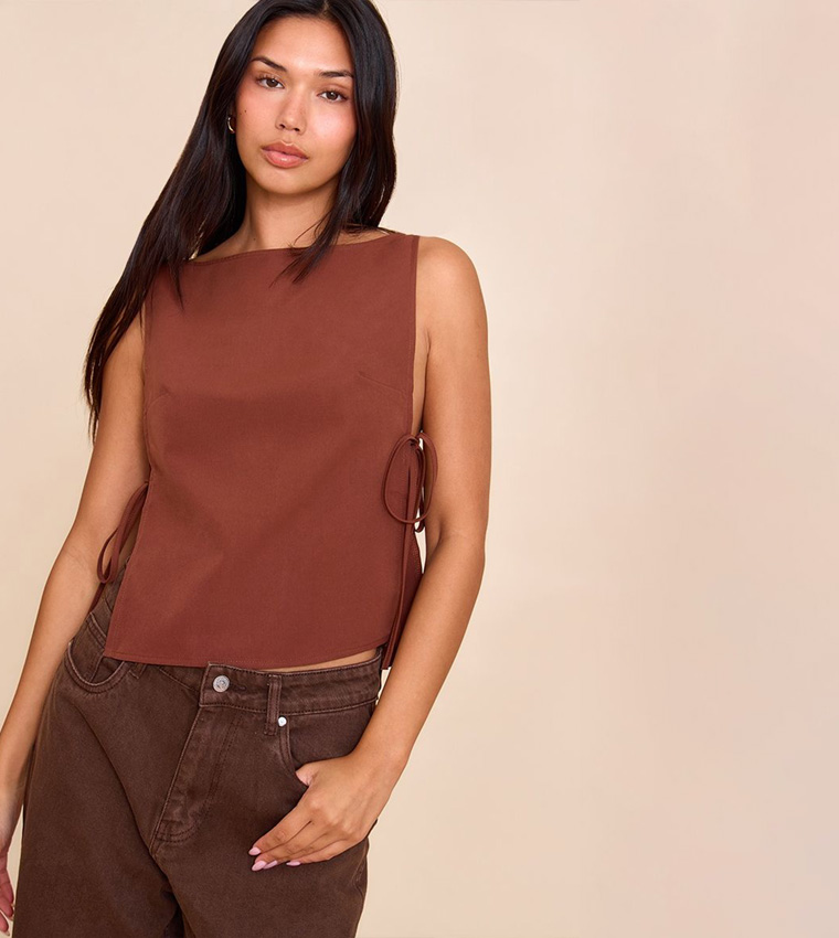 Solid Open Tie Side Crop Top