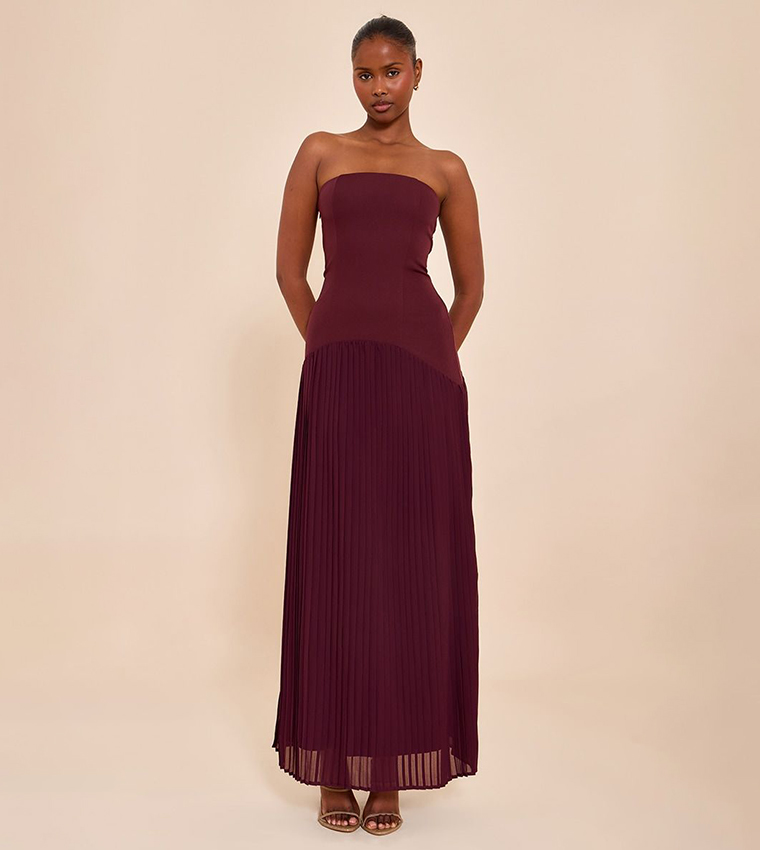 Strapless Pleated Hem Detail Maxi Dress