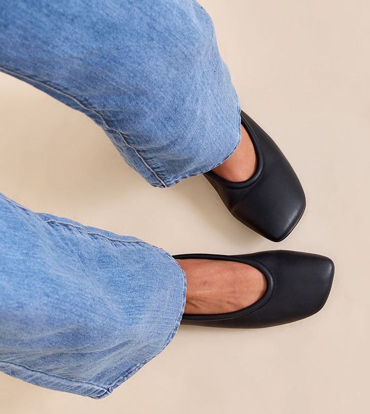 PU Asymmetric Square Toe Ballet Flats