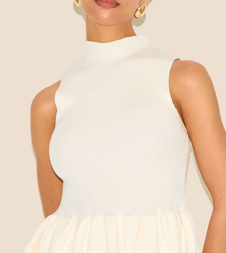 Petite Ribbed PeHem Sleeveless Top
