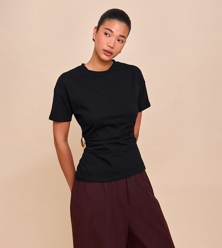 Trim Detail Asymmetric Hem T-Shirt