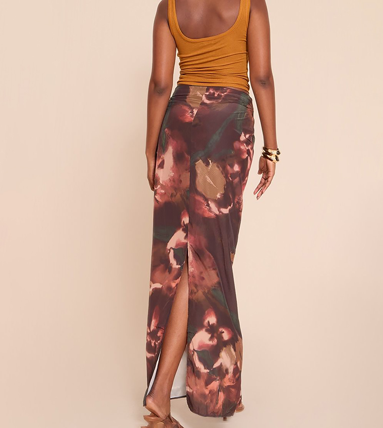 تنورة ماكسي شيفون بطبعة 