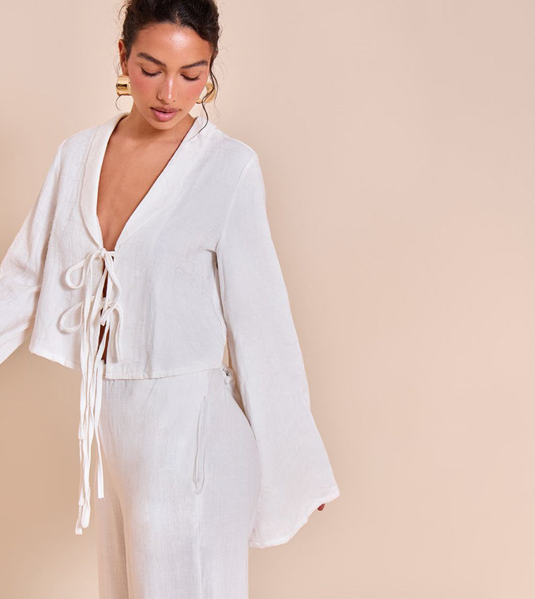 Textured Lightweight Woven Tie Front Shirt