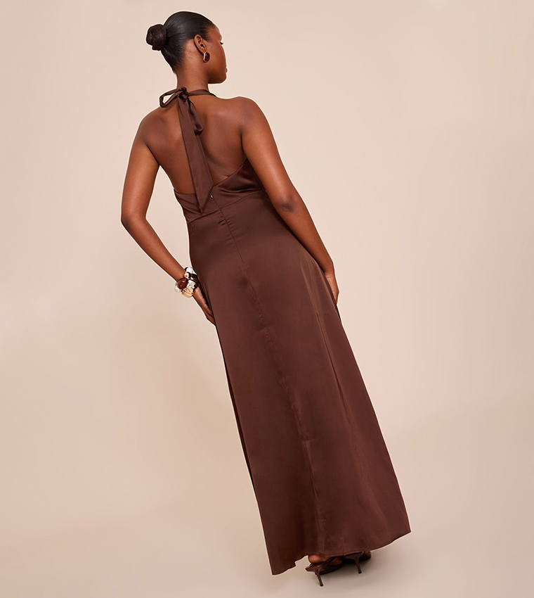 فستان ماكسي ساتان بياقة V