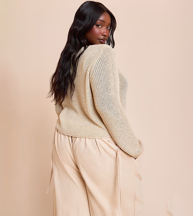 Curve Filagree Button Cardigan