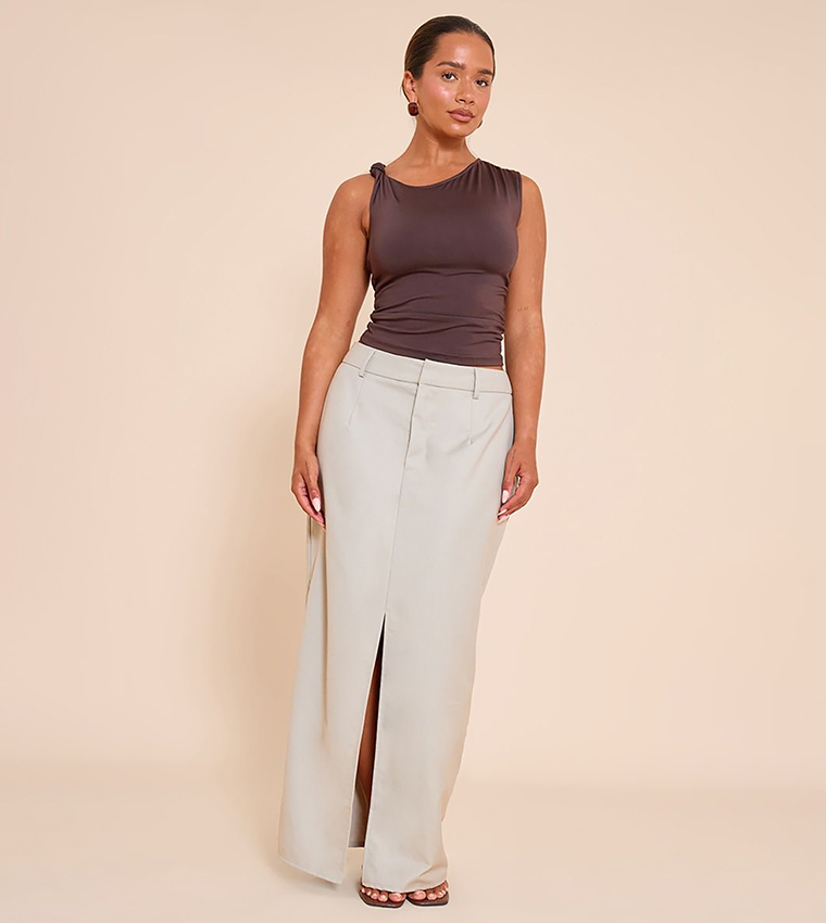 تنورة ماكسي بفتحة أمامية للمقاسات الكبيرة