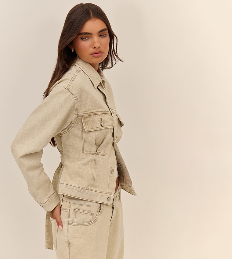 جاكيت جينز بكسرات 