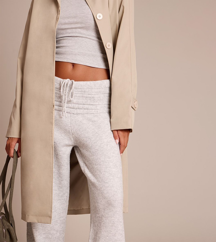 بنطلون محبوك ناعم بخصر مطوي