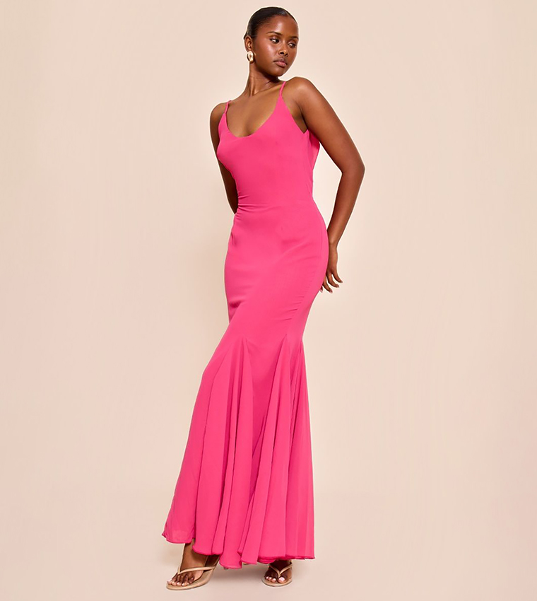 Chiffon Scoop Neck Cowl Back Sleeveless Maxi Dress
