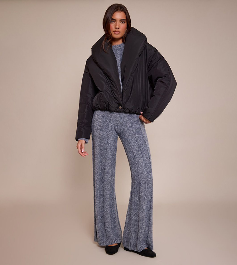 جاكيت بفر بياقة 