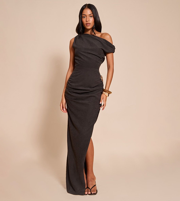Buy PrettyLittleThing Tall Textured Asymmetric Neck Maxi Dress In Black | 6thStreet UAE Buy PrettyLittleThing Tall Textured Asymmetric Neck Maxi Dress In Black | 6thStreet UAE