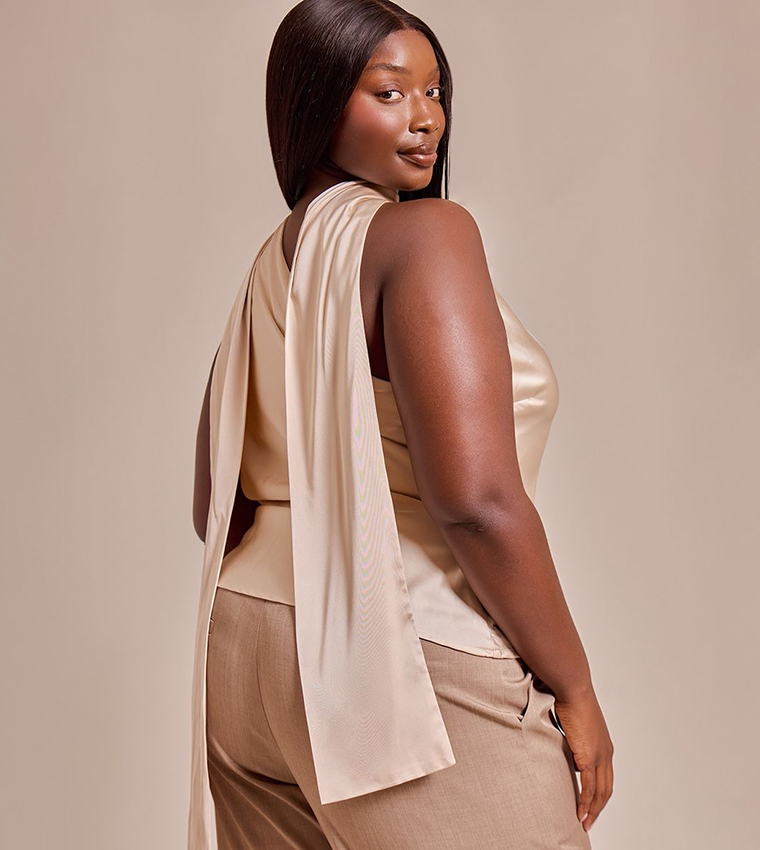 توب ساتان للمقاسات الصغيرة 