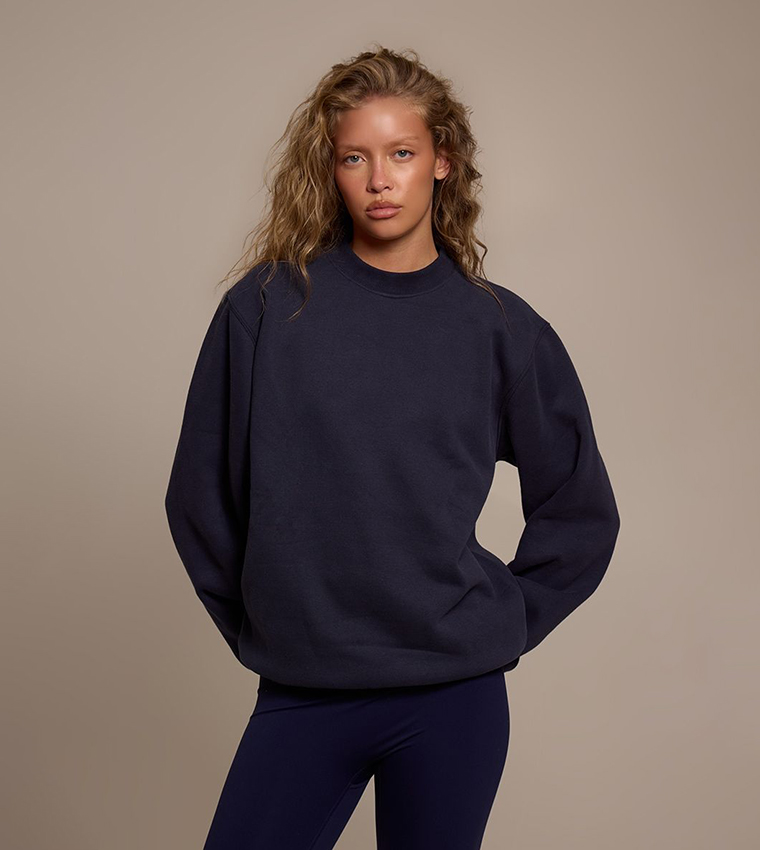 سويتشيرت صوف سادة كم طويل