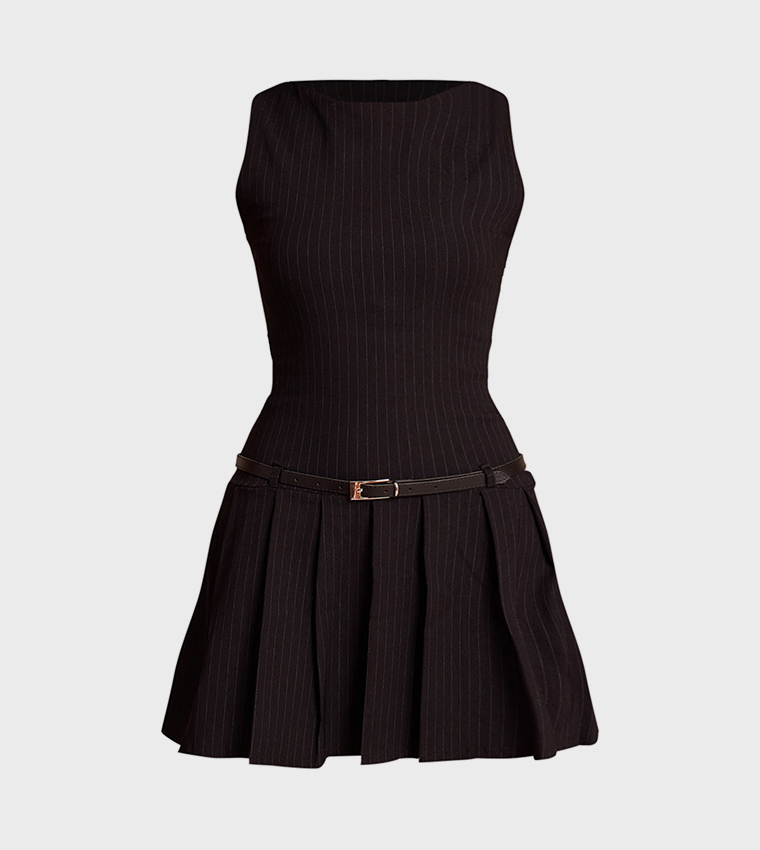 فستان شيفت ميني مخطط برقبة قارب وحزام 