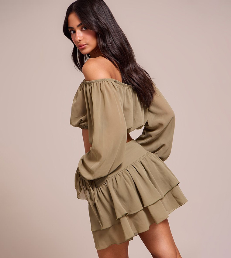 Petite Ruched Long Sleeves Bardot Crop Top