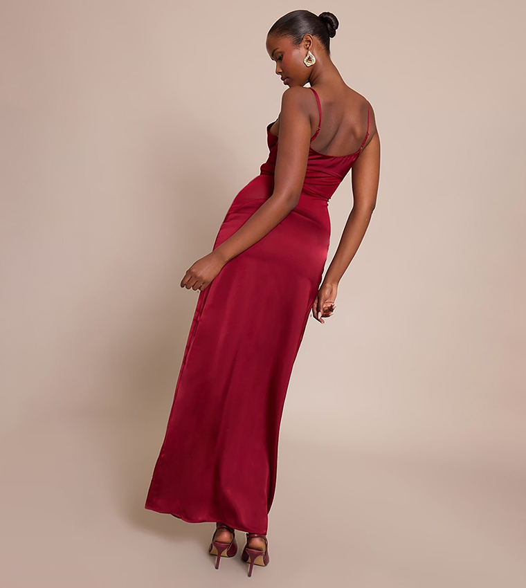 فستان ماكسي ساتان بياقة سكوب