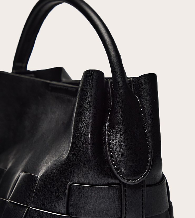 شنطة يد نسائية 