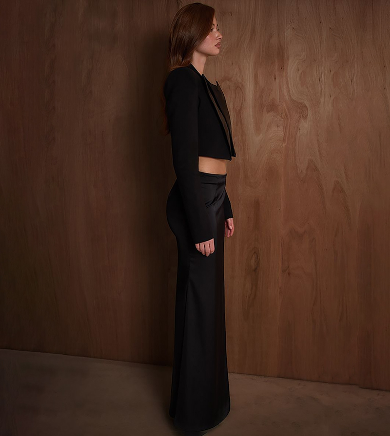 تنورة ماكسي ذيل السمكة ساتان