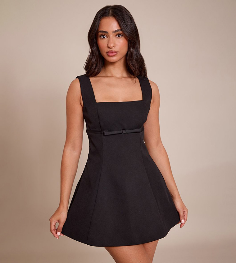 Petite Premium Belt Detail Shift Mini Dress