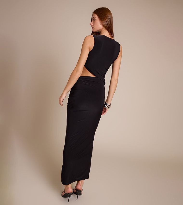 فستان ماكسي بفتحة 