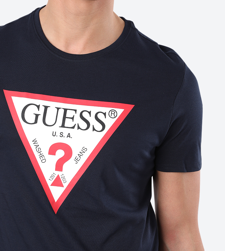 Guess logo tops hotsell