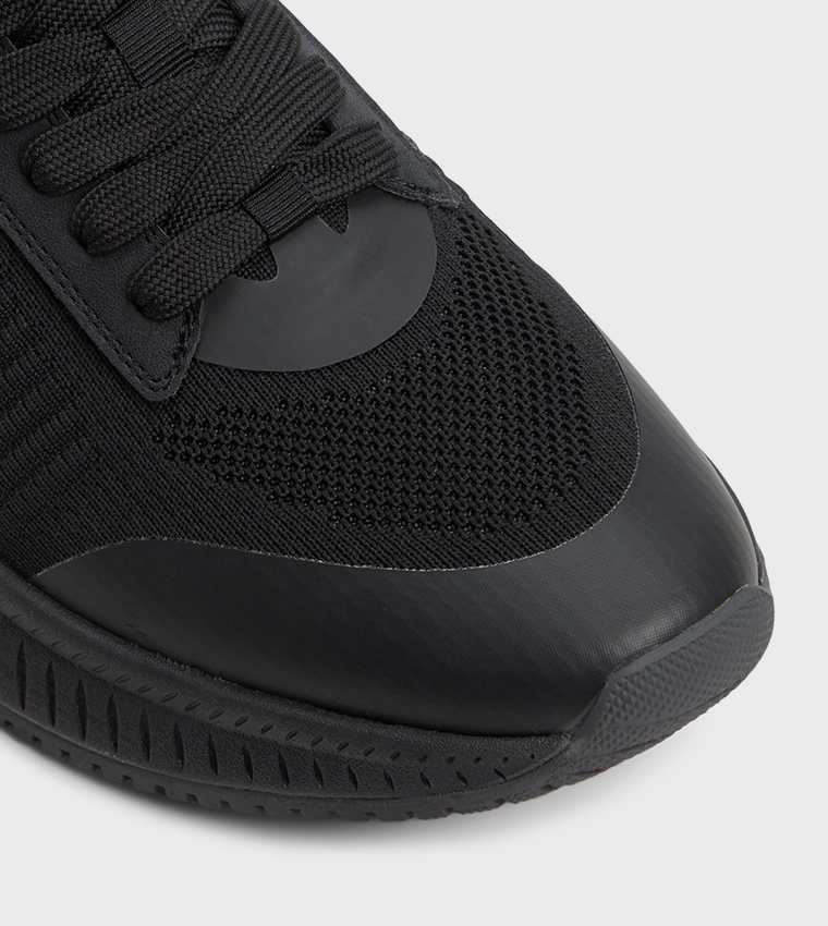 MACAN Lace-Up Sneakers