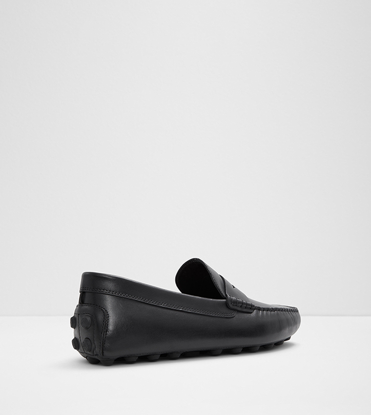 MACKAY Slip-On Loafers