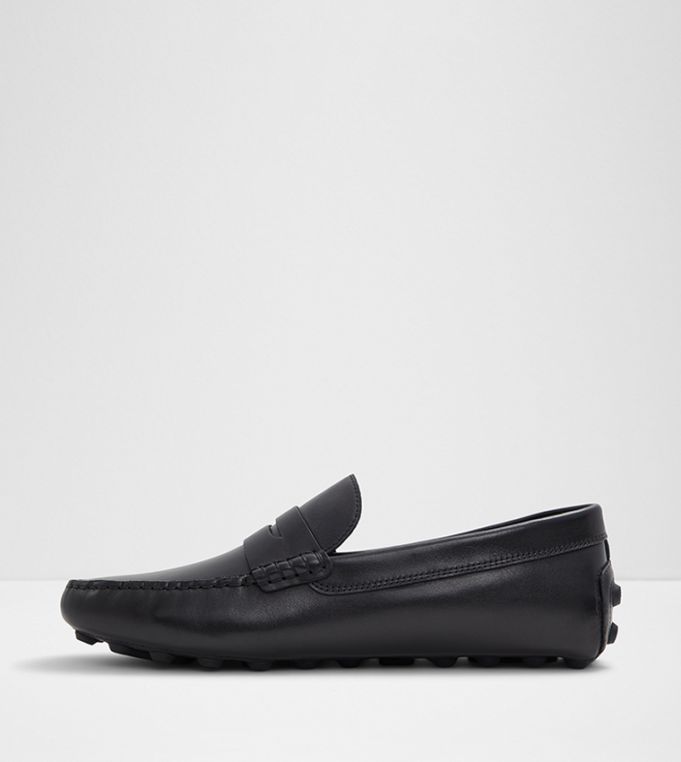 MACKAY Slip-On Loafers