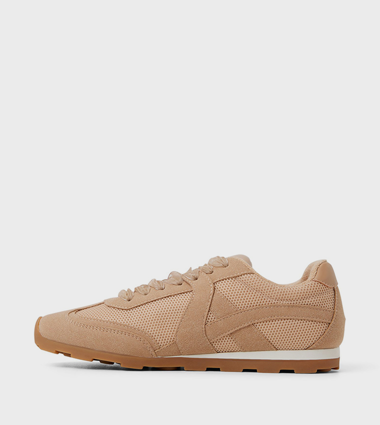 MAEVYN Lace Up Sneakers