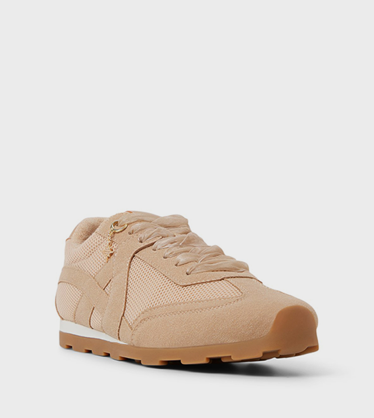 MAEVYN Lace Up Sneakers