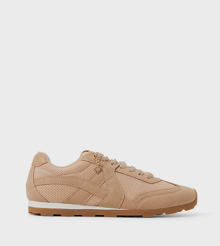 MAEVYN Lace Up Sneakers