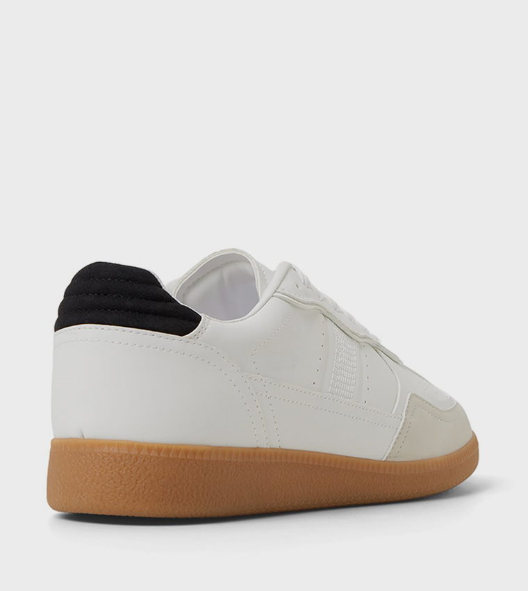 MAHALO Lace-Up Sneakers
