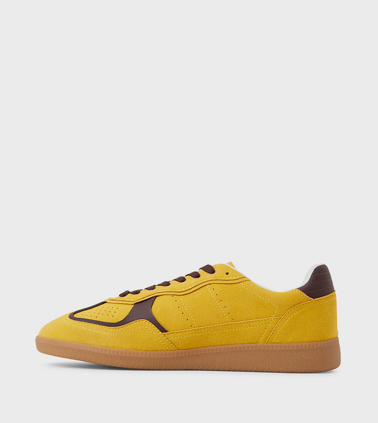 MAHALO Lace-Up Sneakers