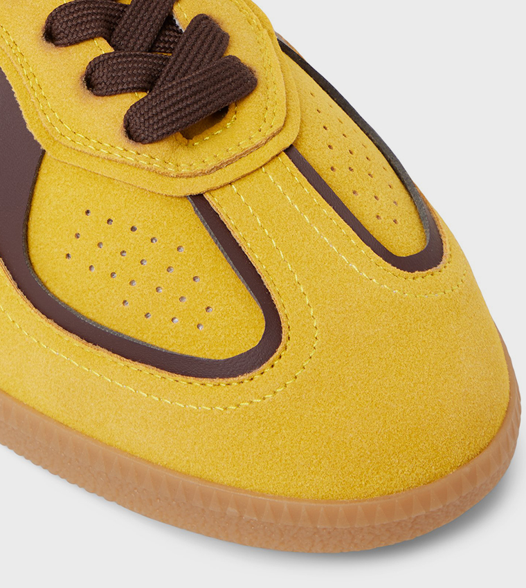 MAHALO Lace-Up Sneakers