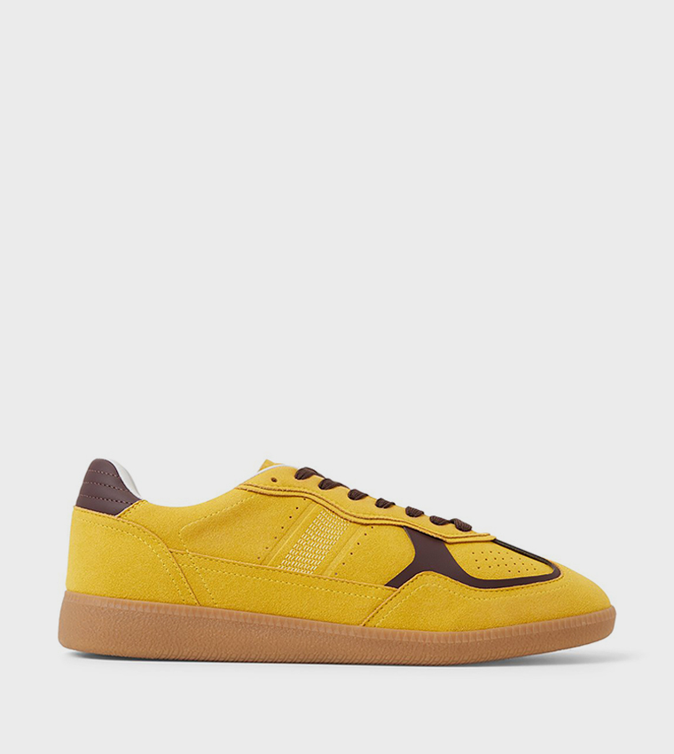 MAHALO Lace-Up Sneakers
