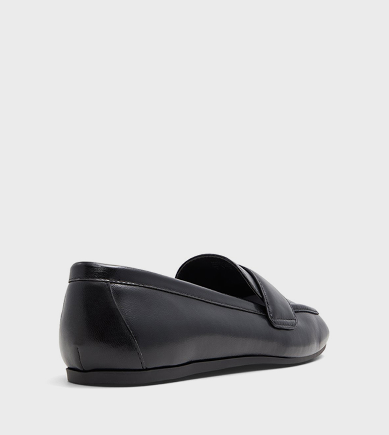 MARCIAA Round Toe Loafers