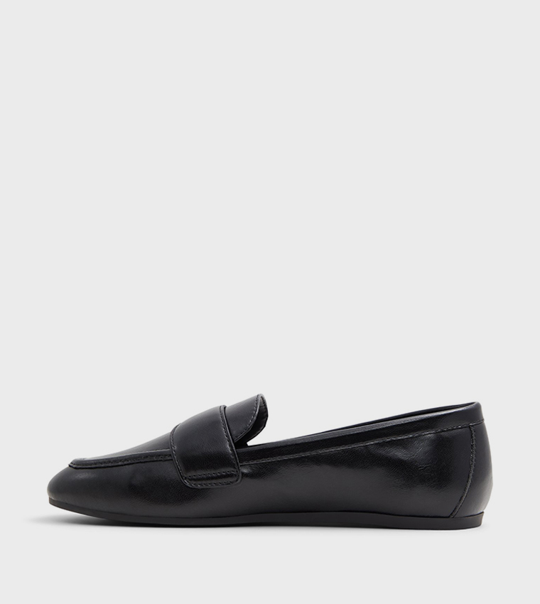 MARCIAA Round Toe Loafers