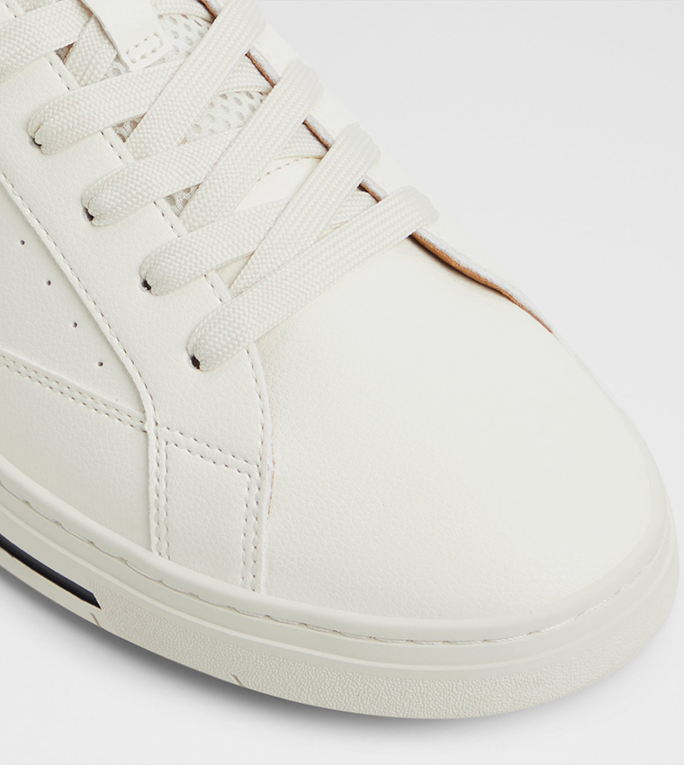 MATCHPOINT Contrast Detail Lace-Up Sneakers