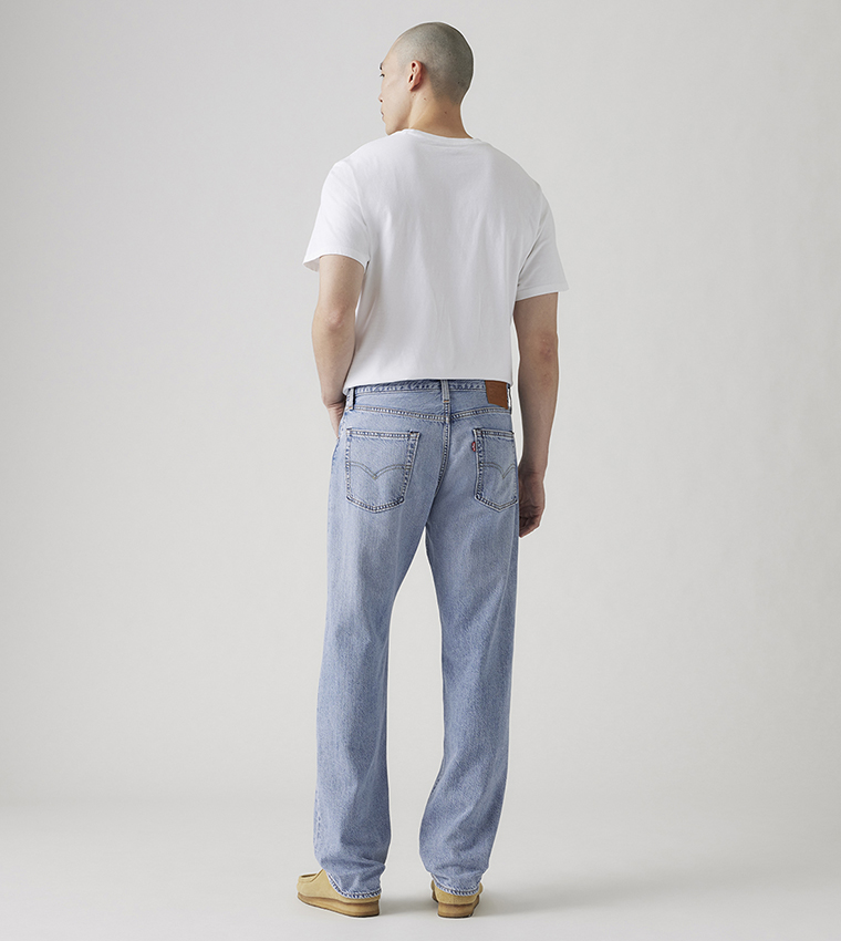 555™ Lightweight Straight Fit Jeans