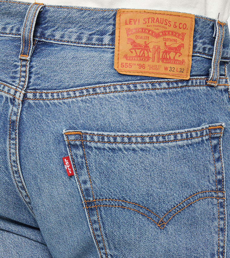 جينز باهت بقصة 555