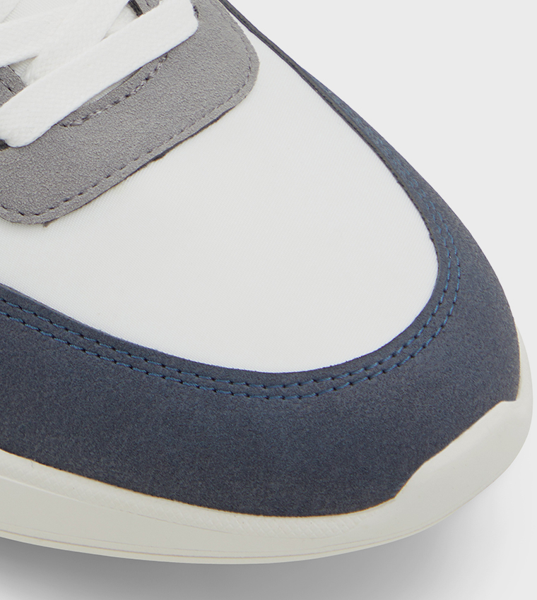 MIZUMI Lace-Up Sneakers