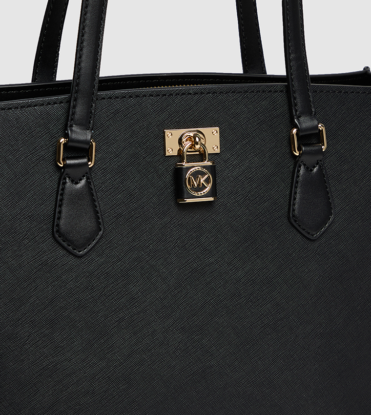 Textured Zippered Tote Bag