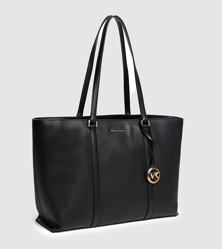 Textured Zippered Tote Bag