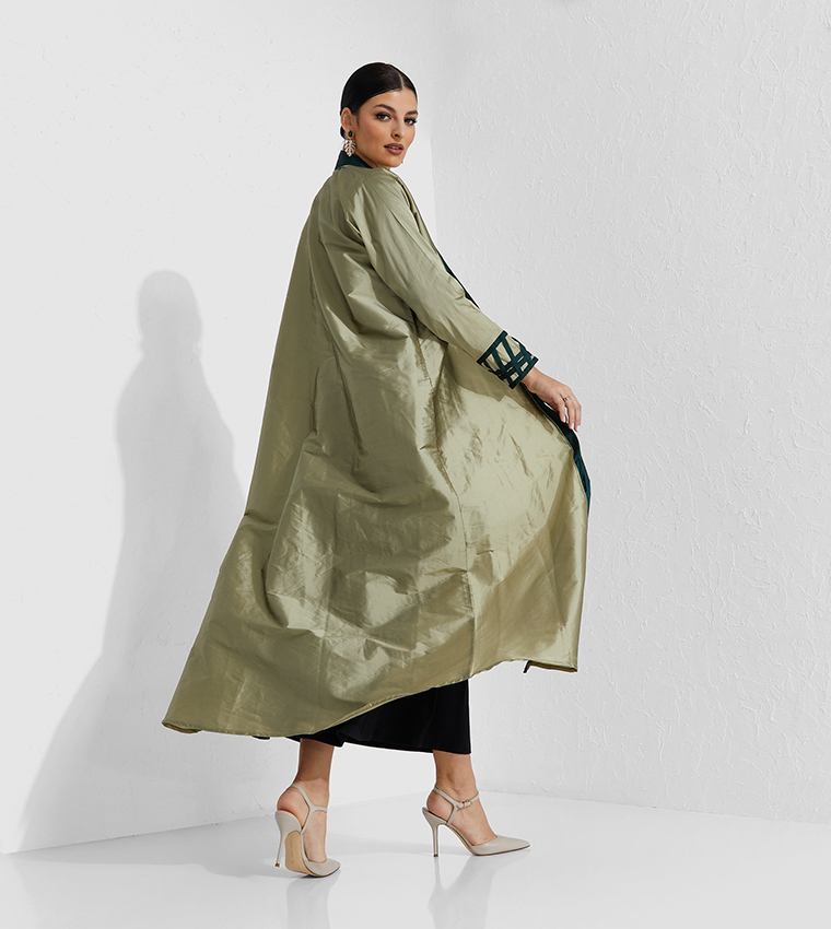 Colour Block Regular Sleeves  Taffeta Abaya 