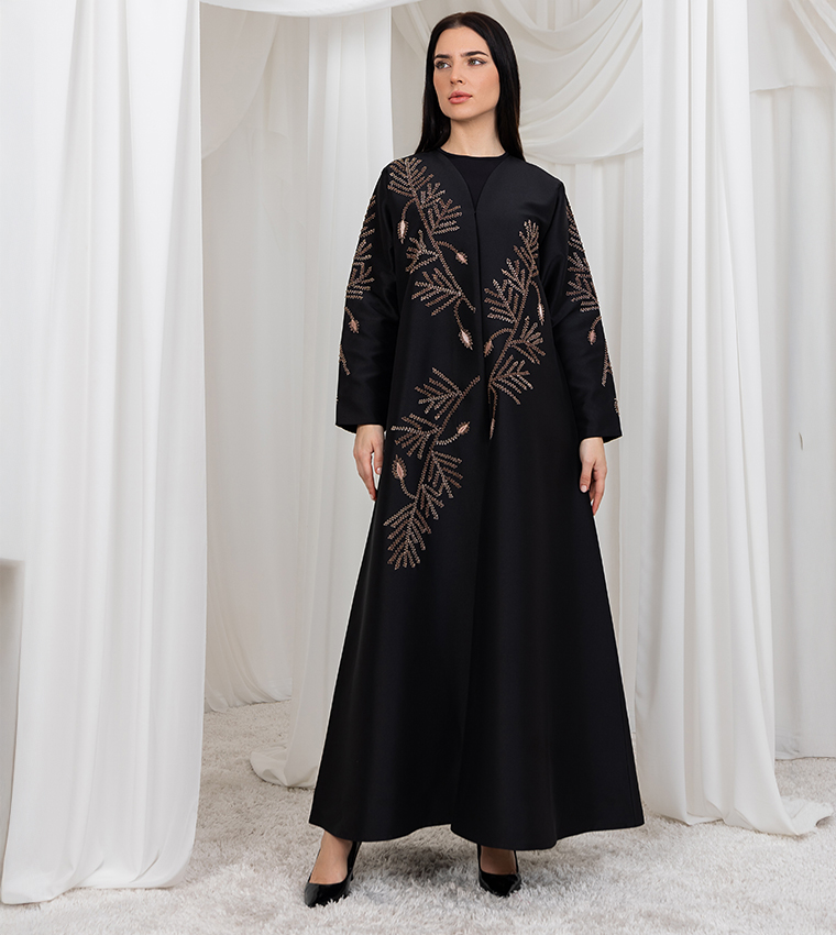 عباية زفاف ساتان مطرزة