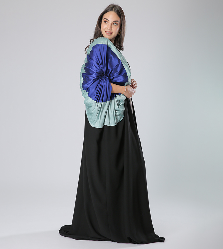 Sleeve Detailed V-Neck Abaya