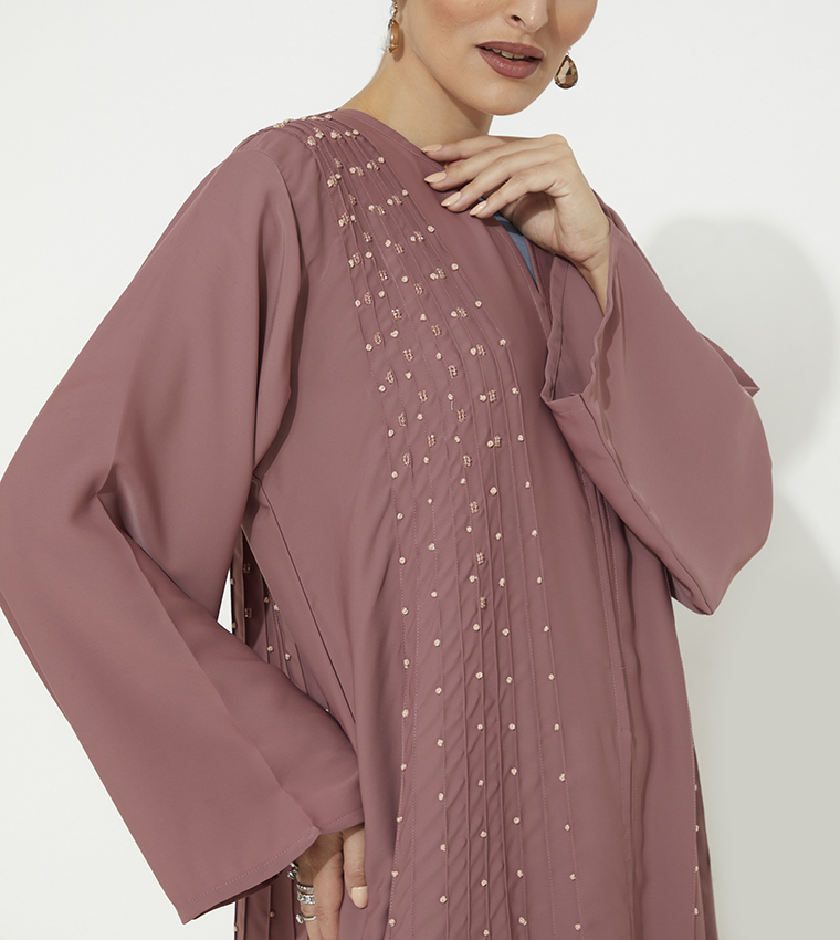 عباية ندى كوري مطرزة يدويًّا